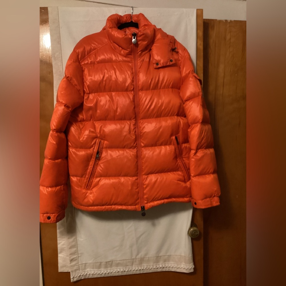 MONCLER AUTHENTIC PUFFER JACKET SZ 5 #COLLECTORS ITEM # WARMTH # TRAVEL
